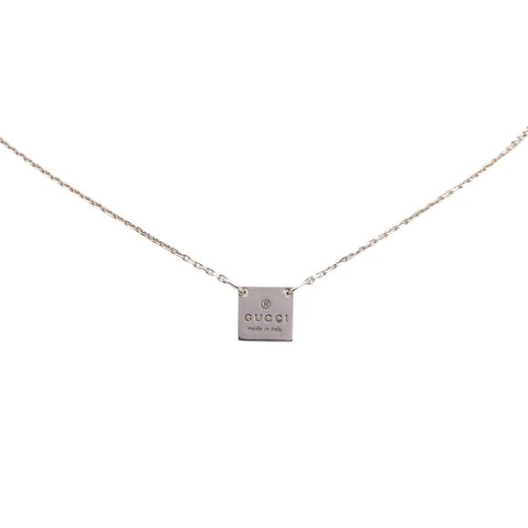 Pre-Loved Gucci Sterling Silver Square Plate Logo Pendant Necklace - Picture 1 of 4